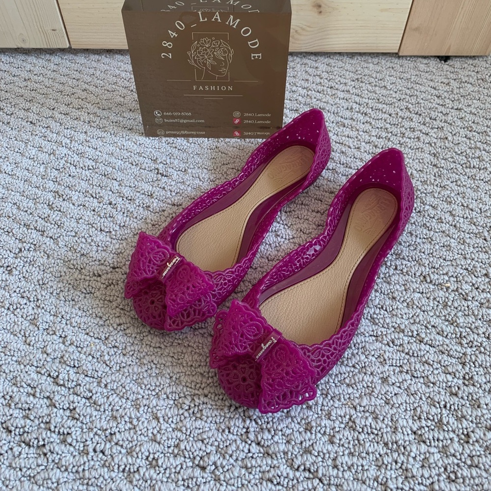 Salvatore Ferragamo size 8
